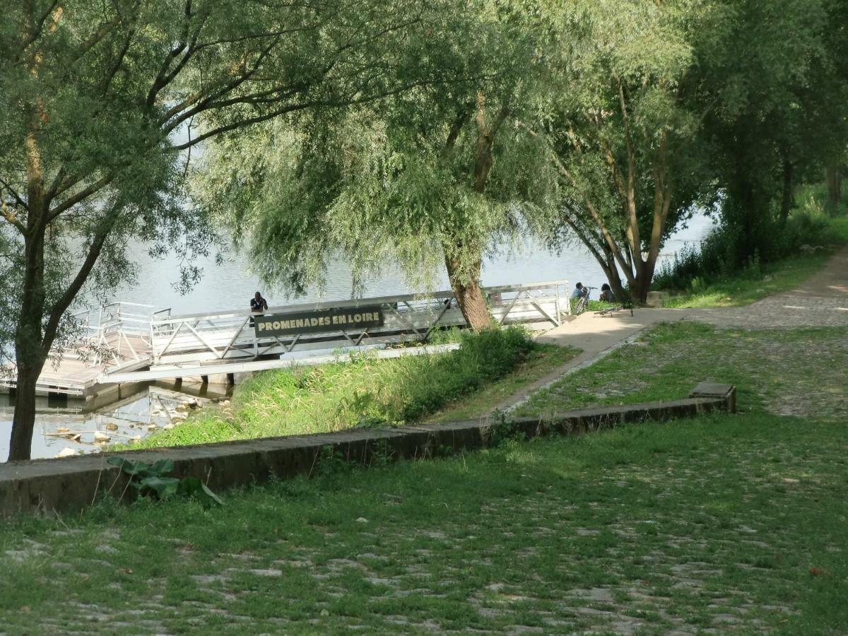 Git'Appart Au Bord De Loire Tours Exterior foto